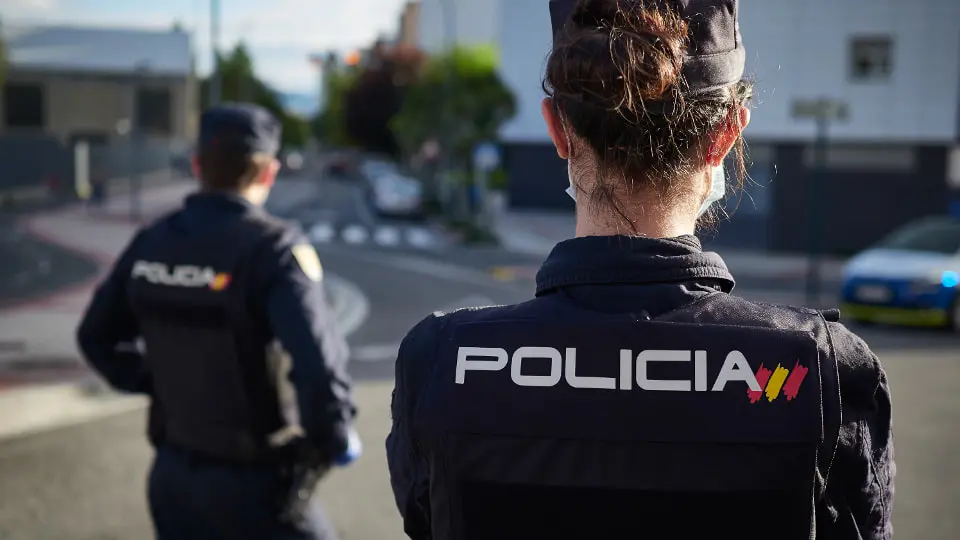 СУДОТ ГО УКИНА УСЛОВОТ: Жените пониски од 160 сантиметри сепак ќе можат да бидат полицајки