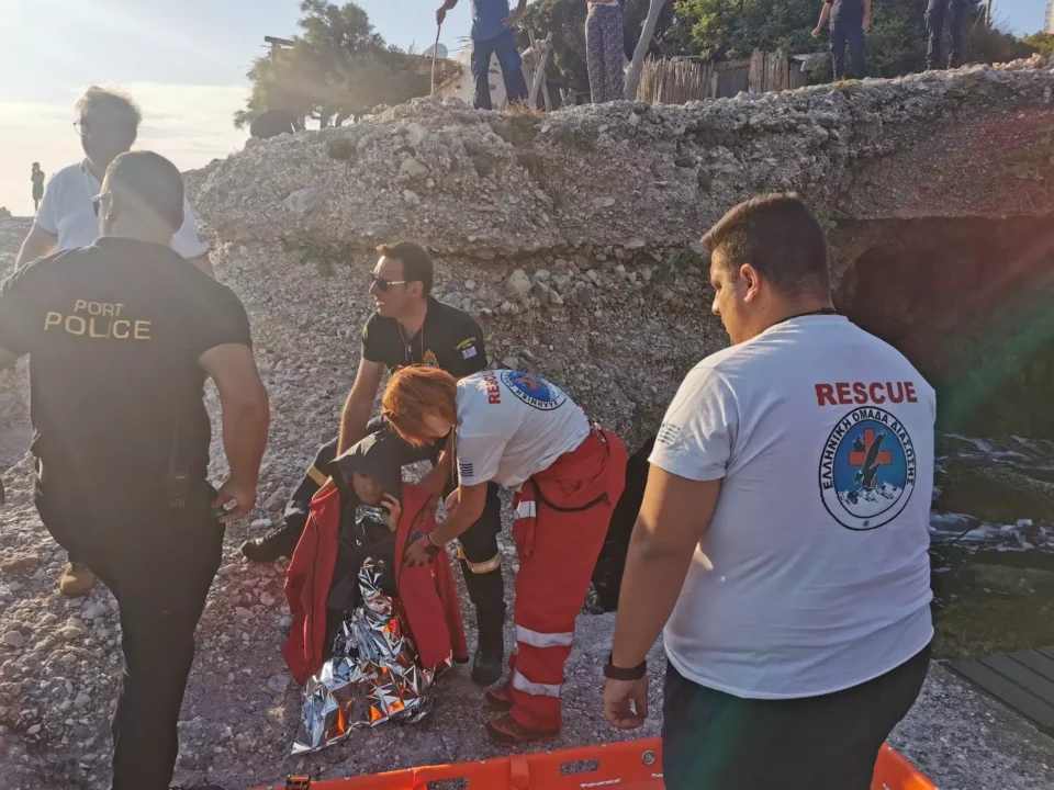 НАЈНОВА ВЕСТ: Само едно лице преживеа во страшната трагедија во Грција (ФОТО)