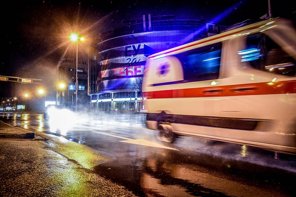 Тешка сообраќајка во Скопје ноќеска на полноќ