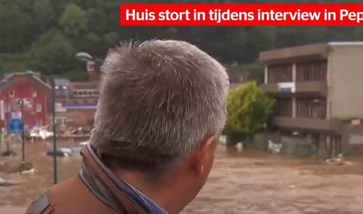 Oд видео снимката ќе ви застане здивот: Куќа се урива од поплава за време на интервју со градоначалникот на градот