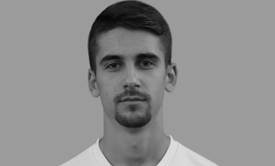 Трагичната вест брзо се прошири вечерва: 25 годишниот фудбалер Никола ненадејно почина