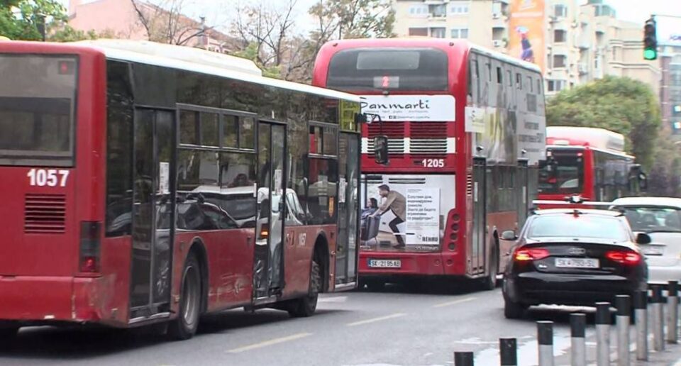 Скопјанка доживеа тешка несреќа во автобус на ЈСП