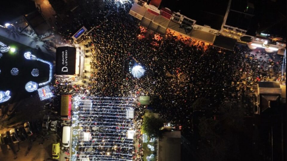 ФОТО: Скопје беше ТАПА, ама погледнете ги овие слики од дочекот на новата година во овој македонски град