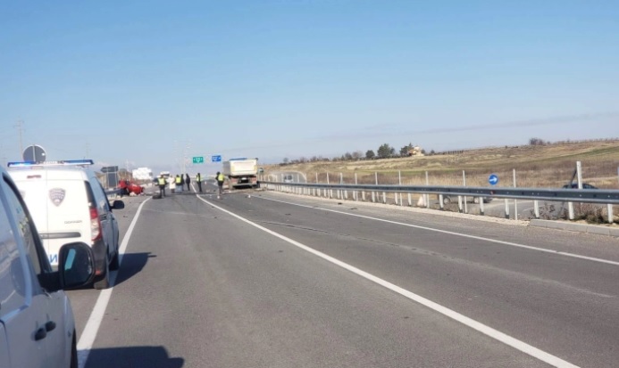 ПРВИ ФОТОГРАФИИ од трагичната сообраќајка утрово во Македонија која однесе млад живот (ФОТО)