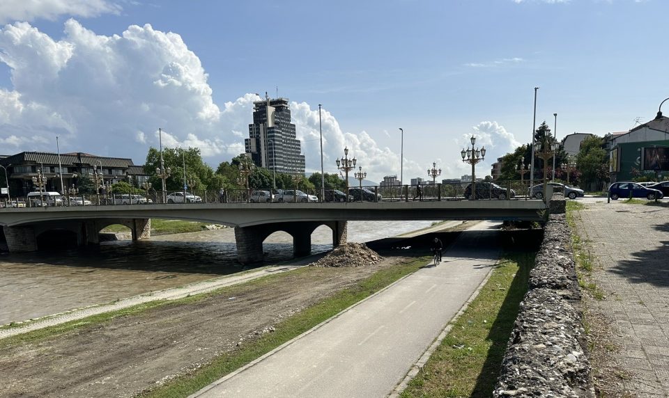 ФОТО: Уште еден мост во Скопје е ПОД РИЗИК, му следи ли на градот СООБРАЌАЕН КОЛАПС?!